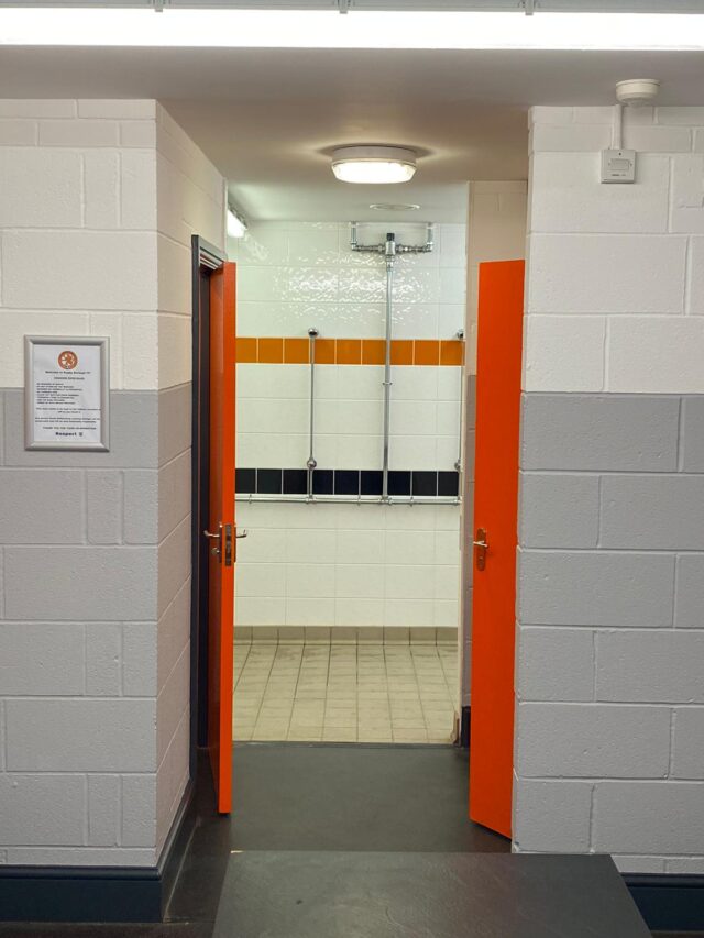Rugby Borough FC - Changing room showers
