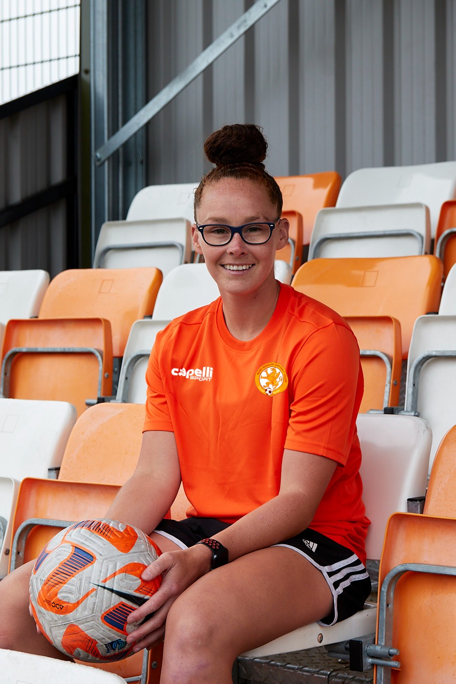 Katy Morris re-signs | Rugby Borough FC